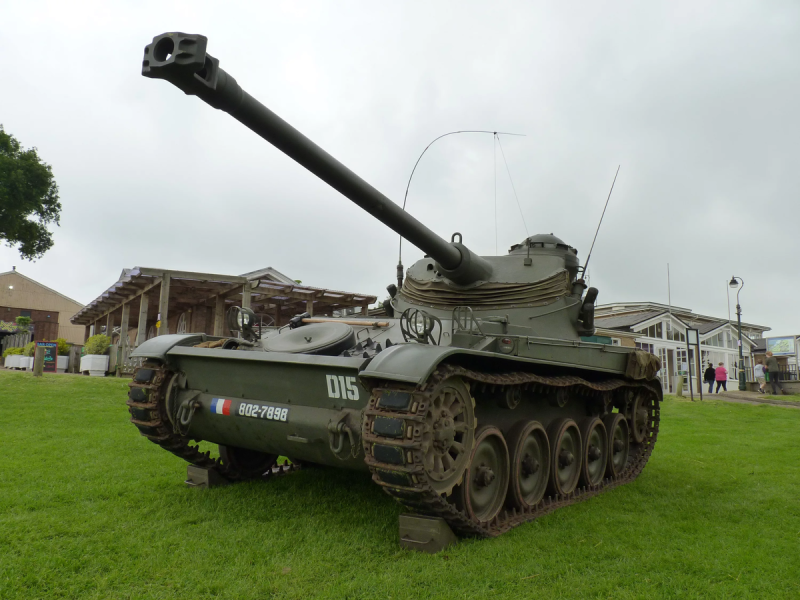 AMX 13 75