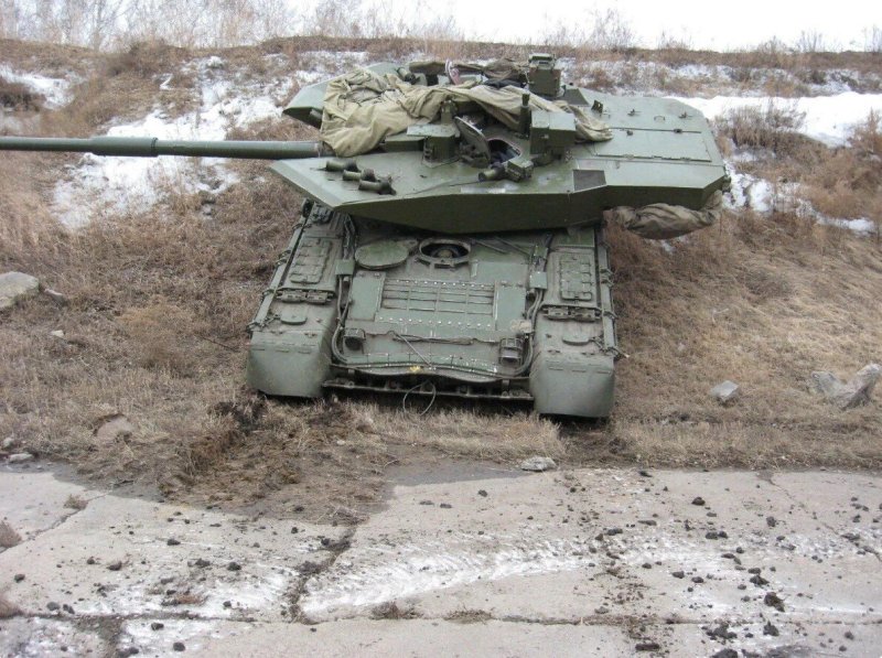 Т-80 С башней Бурлак