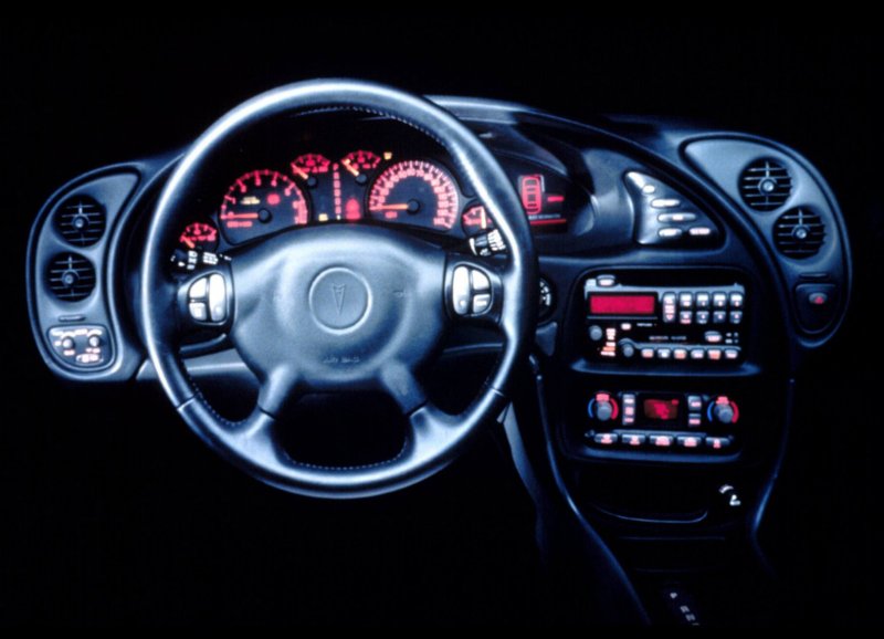 Pontiac Bonneville 2000 салон