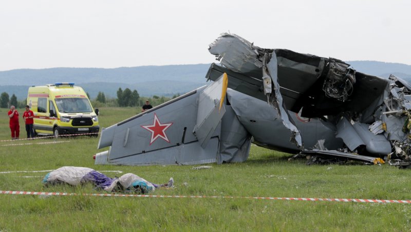 Л-410 самолет