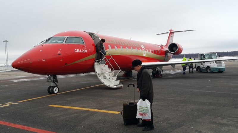 Бомбардье CRJ-100/200