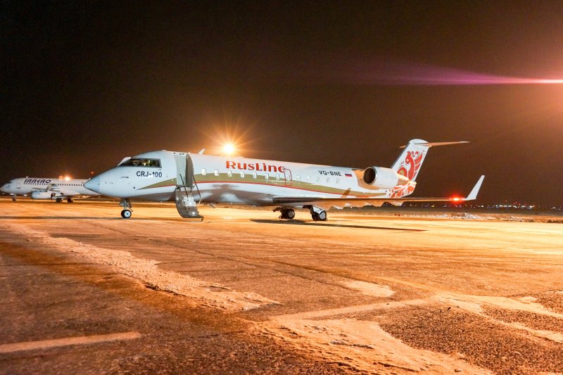 Самолёт Бомбардье CRJ-100/200
