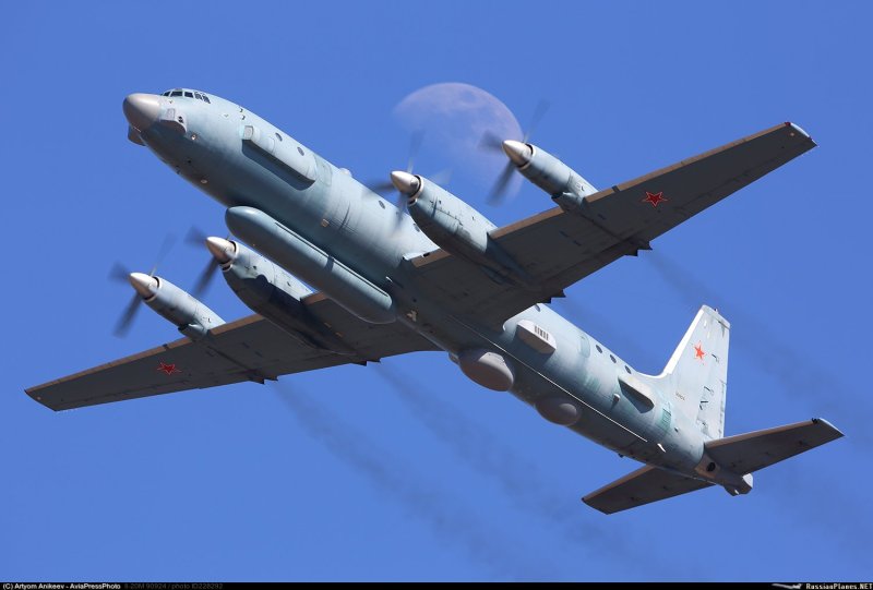 Самолет радиоэлектронной разведки ил-20