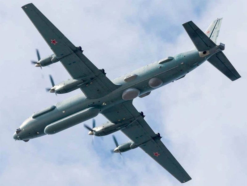 Самолет радиоэлектронной разведки ил-20
