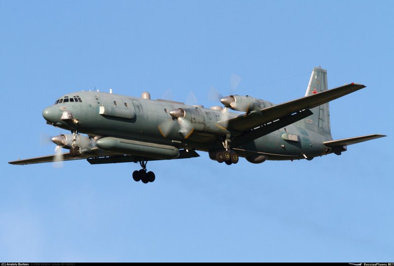 Самолет-разведчик ил-20м