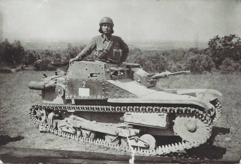Танкетка Ансальдо CV-33