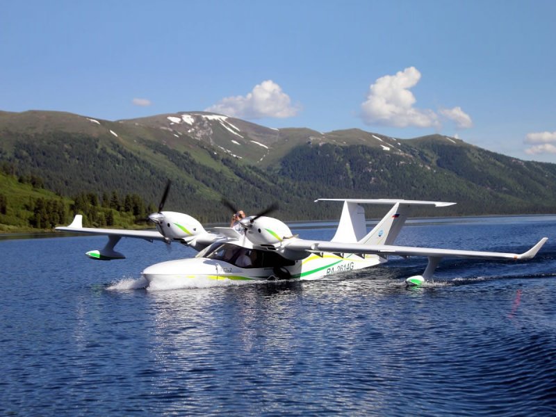 Самолет амфибия Чайка