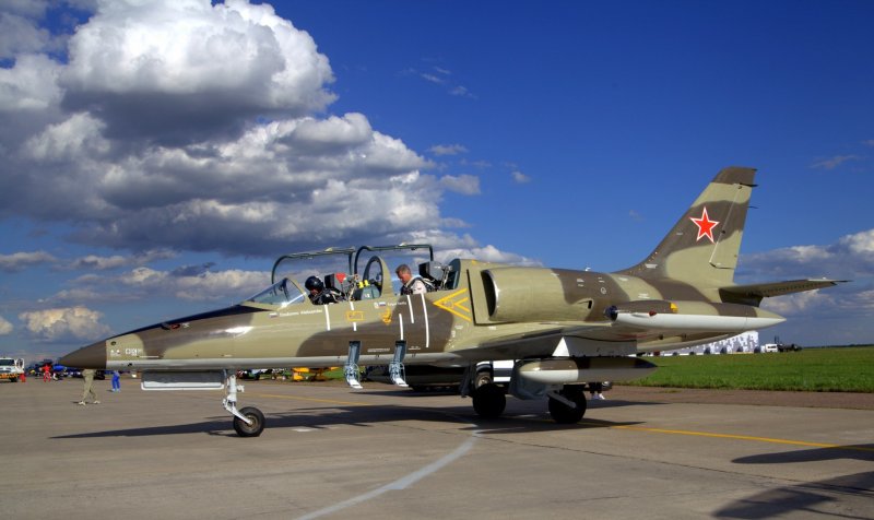 Учебно-тренировочный самолет л-39 Альбатрос