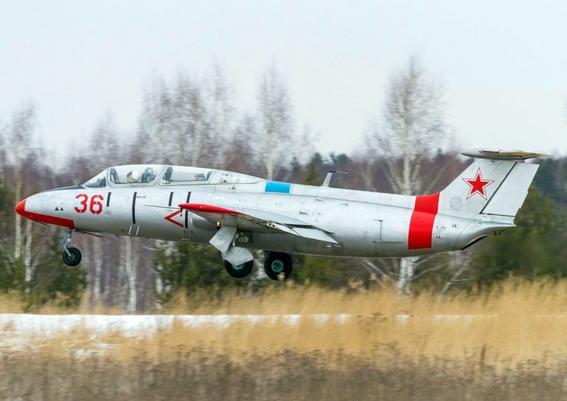 Л-29 самолет