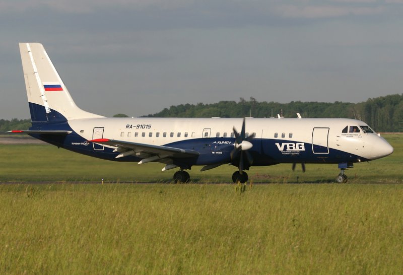Турбовинтовой самолет ил-114