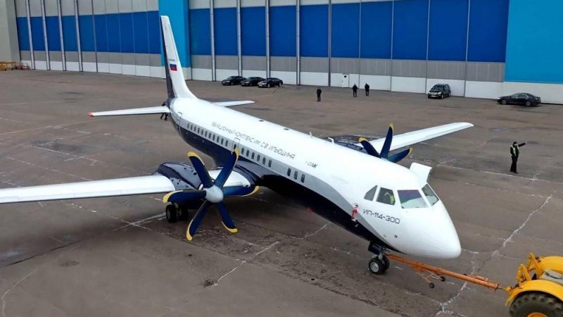 Ил-114 300 пассажирский самолёт
