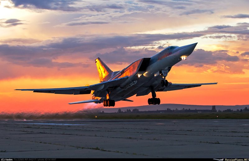 Стратегический бомбардировщик ту-22м3