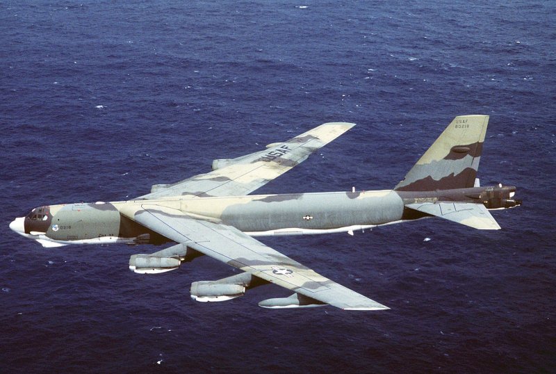 Бомбардировщик b-52g Stratofortress