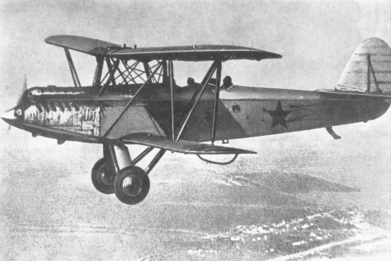 Самолет разведчик Поликарпова р-5