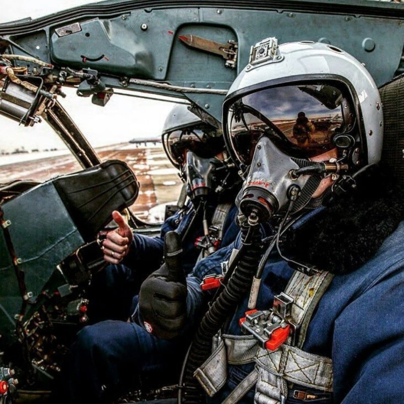 Пилот и Штурман Су 34