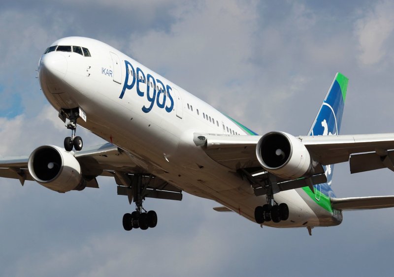Самолёт Pegas Fly 767