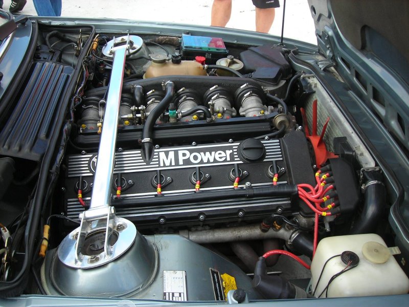BMW e24 двигатель
