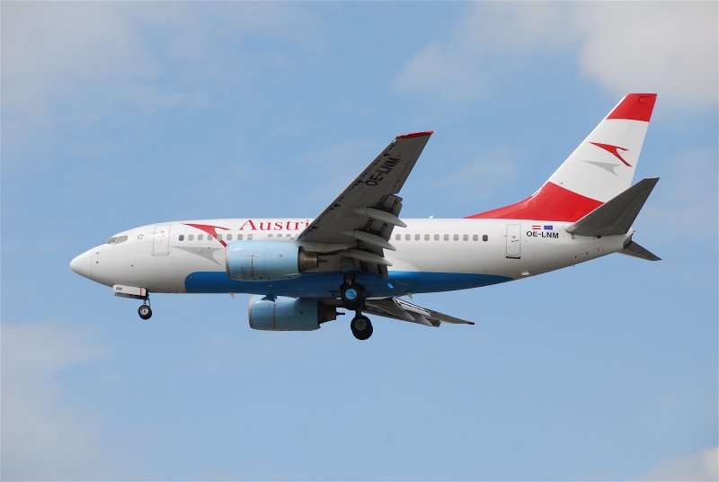 Austrian b737-600