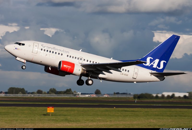 737-600 ЮТЭЙР