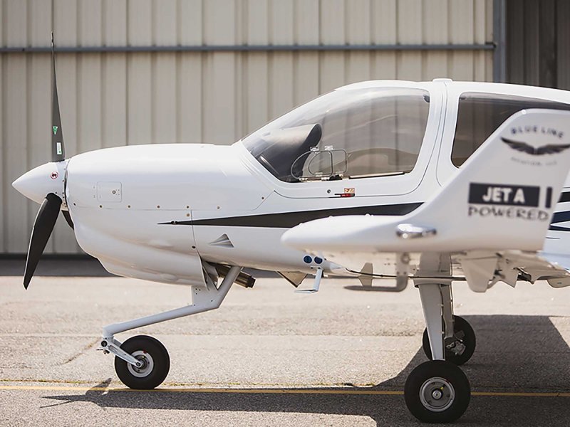 Diamond aircraft industries Inc da 42 ng