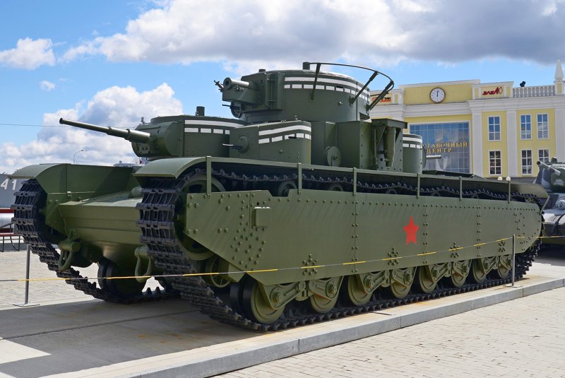 Тяжелый танк т-35