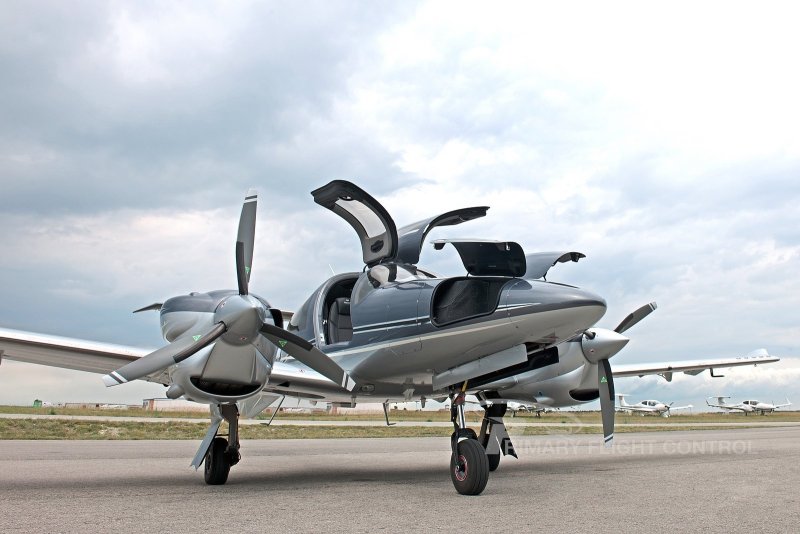 Самолет Diamond da-62