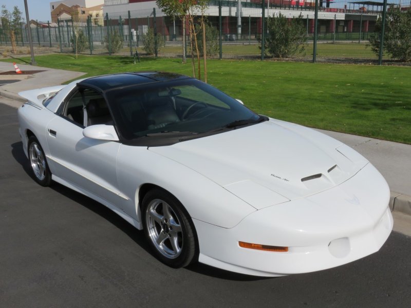 Pontiac Firebird 2002