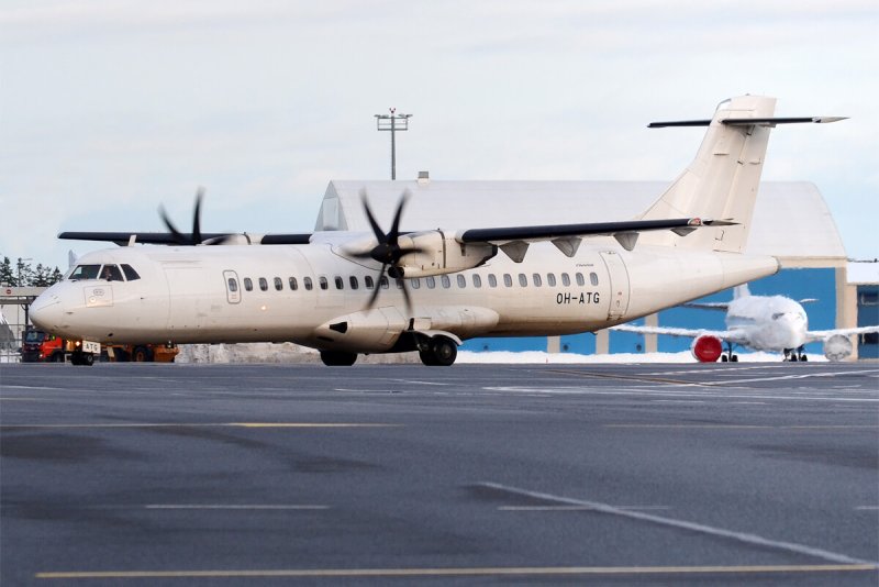 ATR 72 самолет