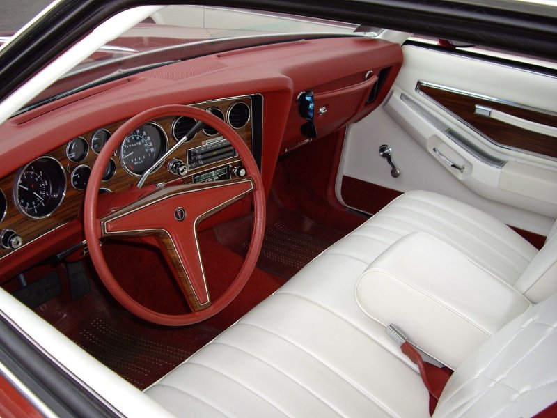 Pontiac Grand prix 1978 салон