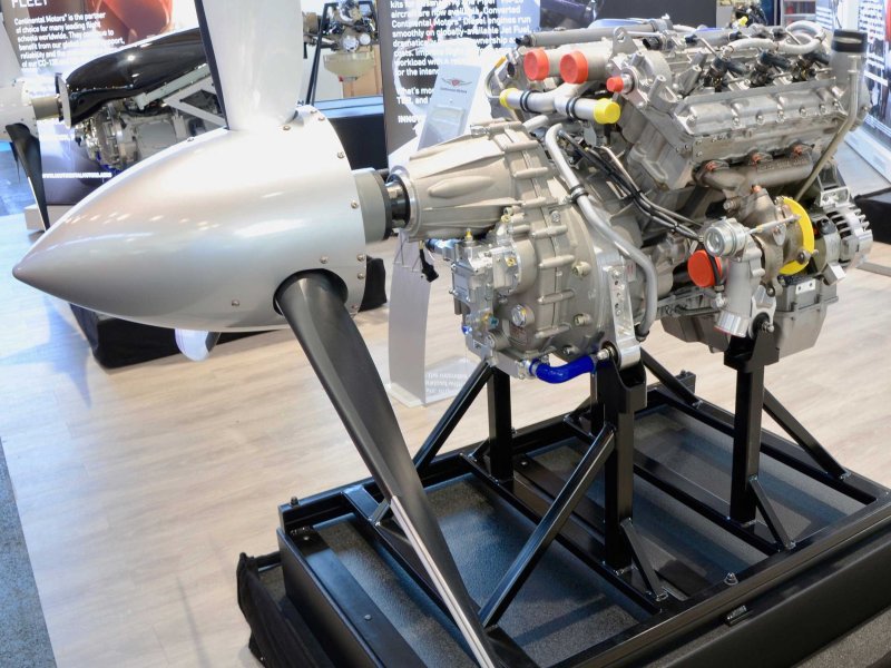Continental CD-230 engine
