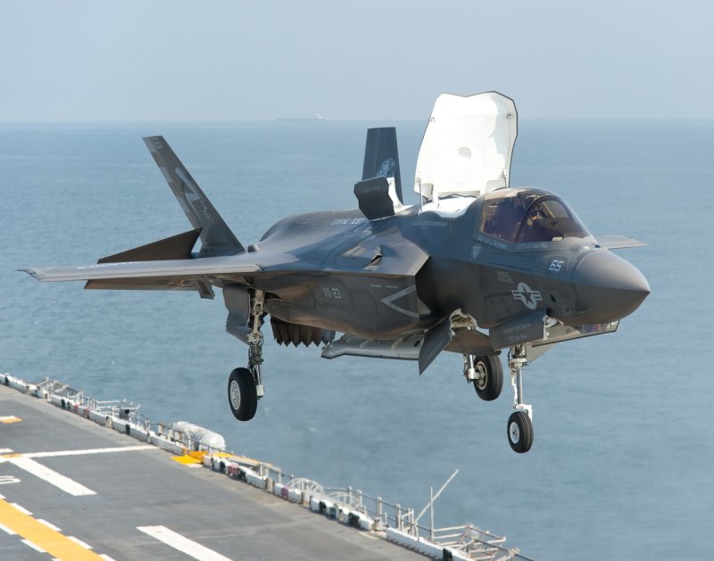 F 35 Lightning 2