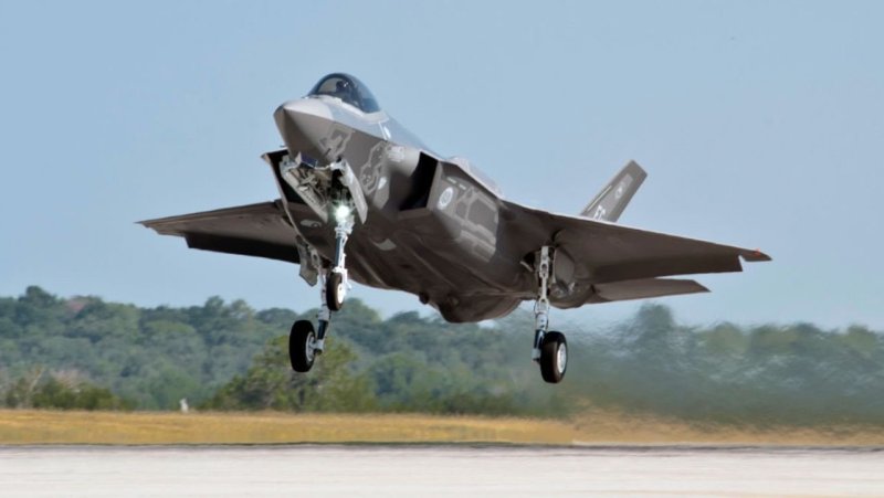 Lockheed/Boeing f-35