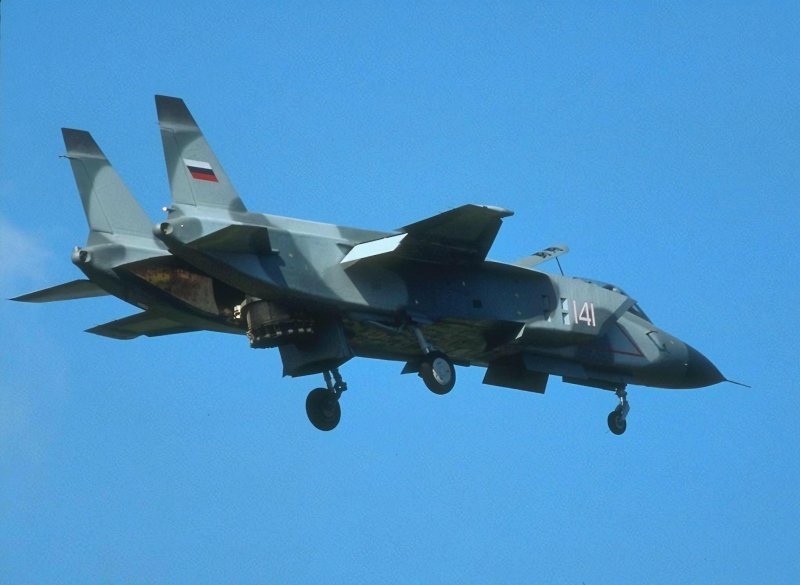 Як-141 палубный истребитель вертикального