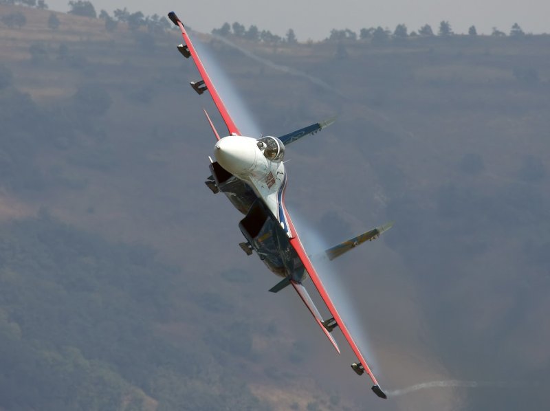 Самолет Су 27