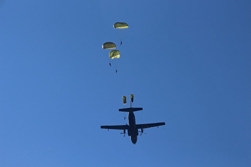 Десантирование с АН 2