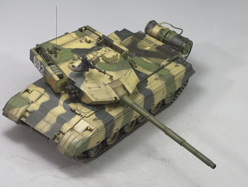 82463 HOBBYBOSS 1/35 ZTZ 96 MBT