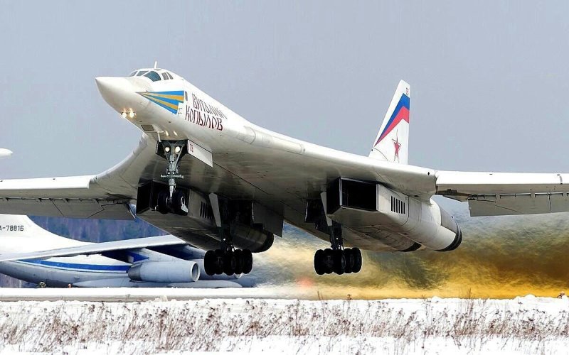 Ту-160м белый лебедь