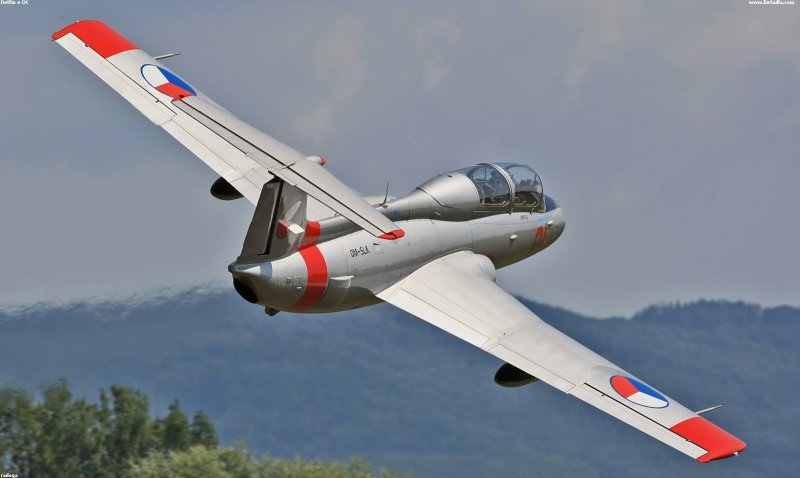 Л-29 самолет