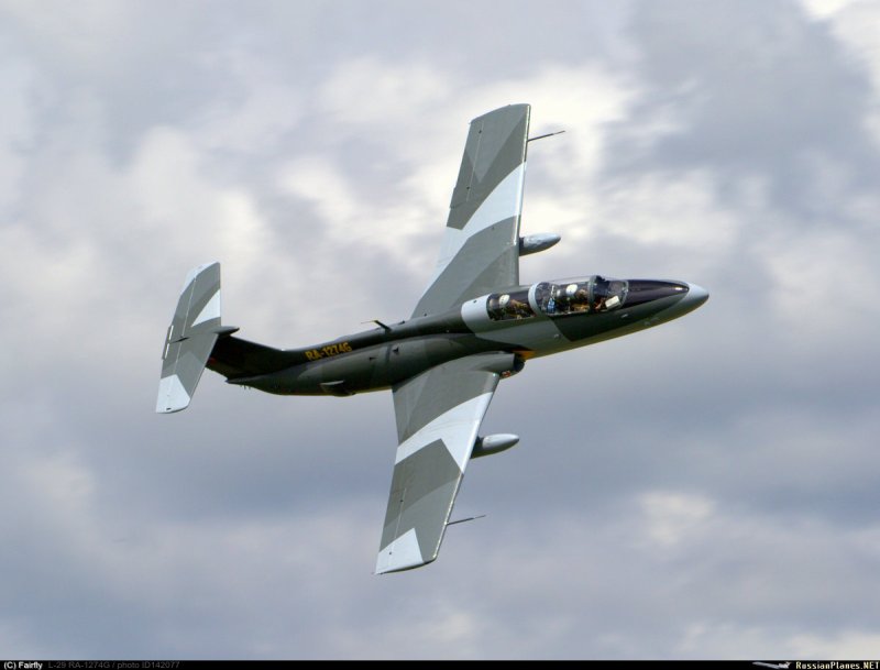 Aero l-29 Delfin