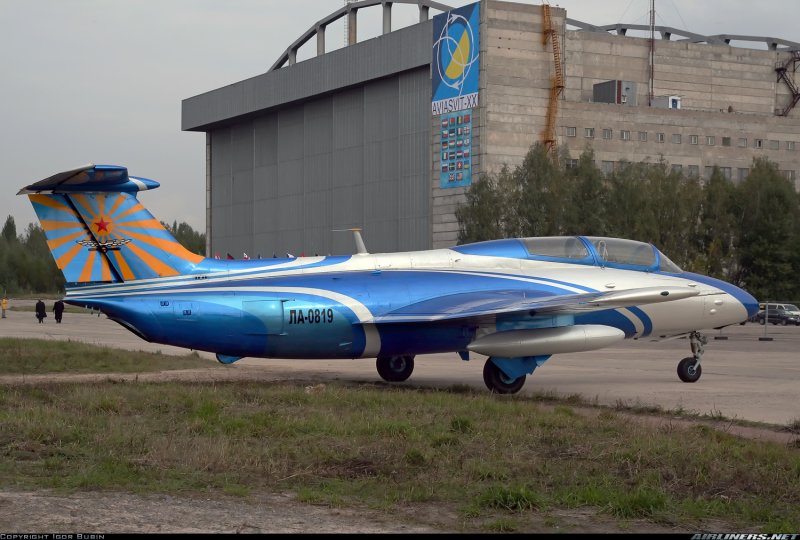 Aero Vodochody l-29 Delfin