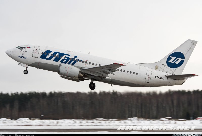 ЮТЭЙР 737-524