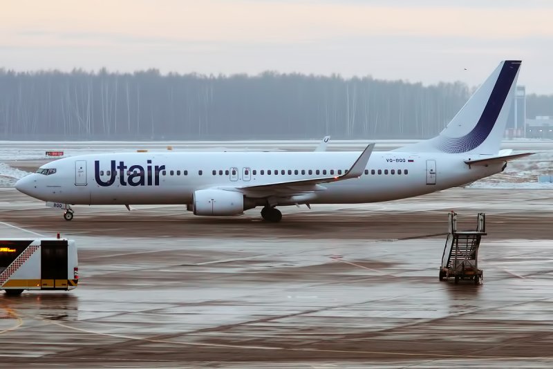 ЮТЭЙР Boeing 737 самолеты