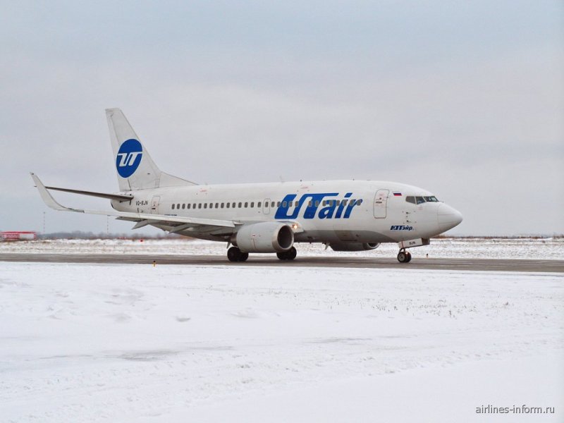 Boeing 737-500 ЮТЭЙР