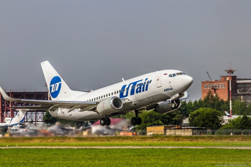 Боинг 737 UTAIR