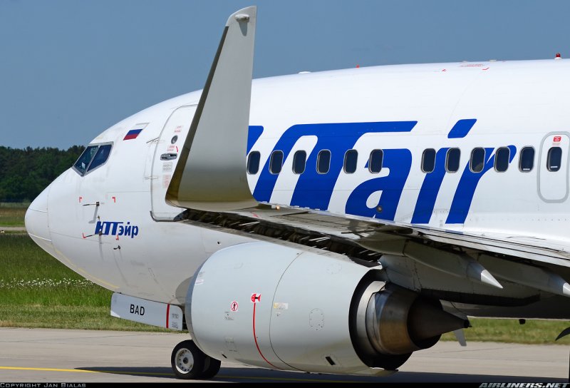 Боинг 737 524 ЮТЭЙР