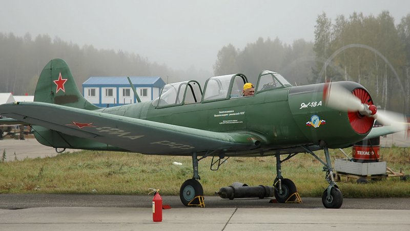 Як-18 учебный летательный аппарат