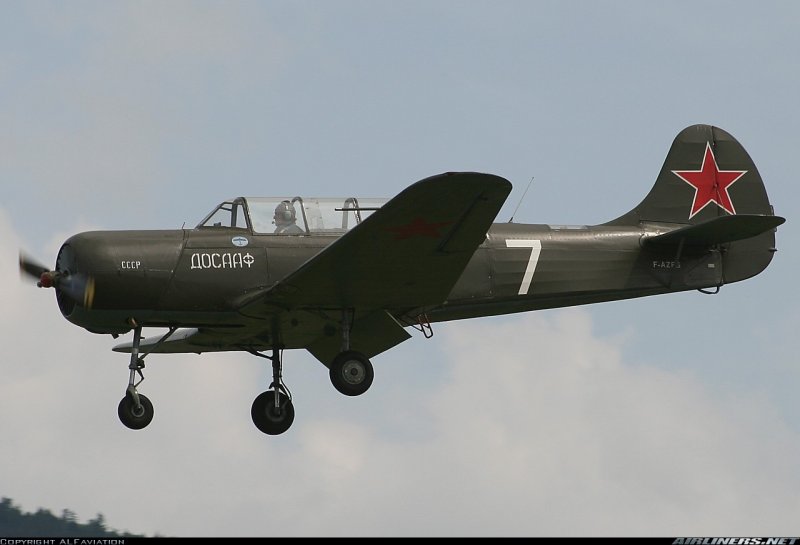 Самолет як-18 ПМ