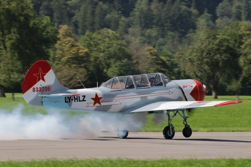 Як-52 фото для презентации