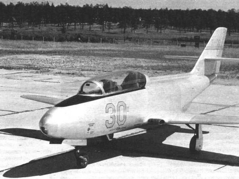 Як-30 самолет