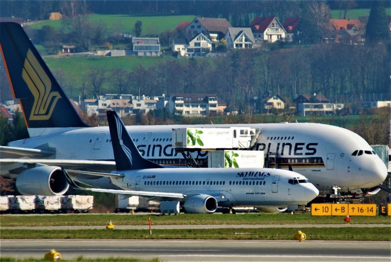 Самолет Аэробус 737